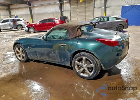 2008 Pontiac Solstice z USA, uszkodzony, nr VIN 1G2MB35B98Y116340